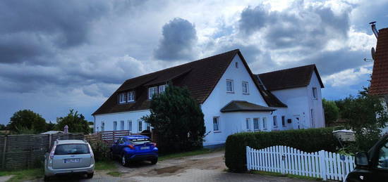 2 Raum Dachgeschoss Wohnung in Güttin