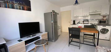 Location appartement 1 pièce 27 m²