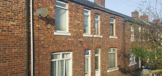 7 bedroom terraced house