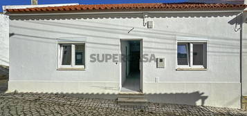 Vende Moradia T3 - Ericeira 17 Km, A Casa das Casas