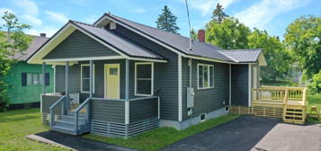 25 Washington St, Caribou, ME 04736