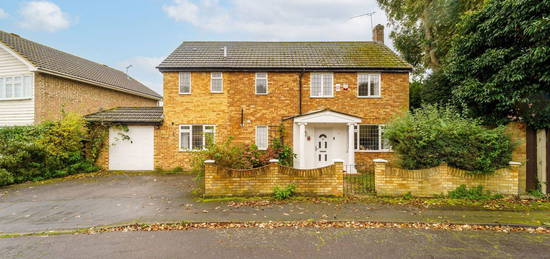 4 bed detached house for sale