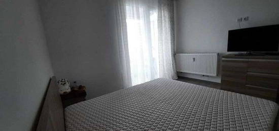 Inchiriez apartament