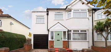 4 bed end terrace house for sale