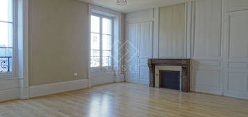 Location appartement 3 pièces 94 m²