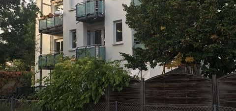 Moderne 3-R-Wohnung mit Balkon