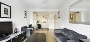 Flat to rent in Graham Street, London N1