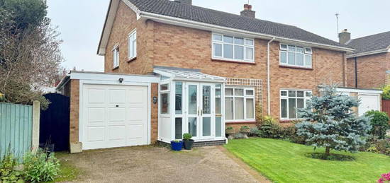 3 bedroom semi-detached house for sale