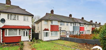 End terrace house to rent in Whitefoot Lane, Bromley BR1