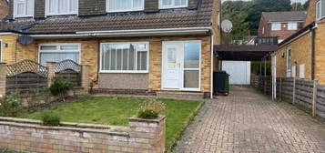 3 bed semi-detached house to rent