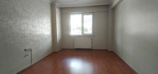 stanbul Kkekmece Yeilova mahallesinde kiralk 65m2.daire.1+1-20.000.TL