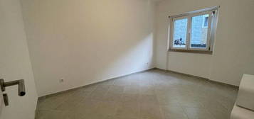 Arrendamento de Apartamento T2  na rua Antero de Quental, 8