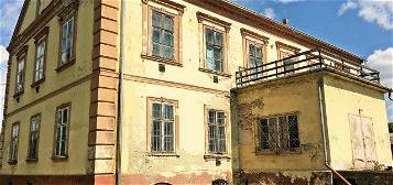 Eladó családi ház, Nagykanizsán 105 M Ft, 11 szobás