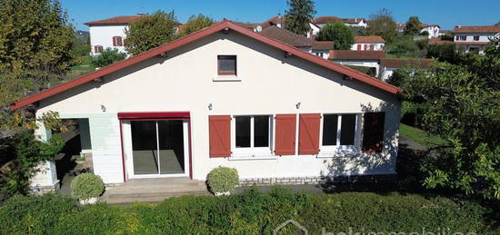 Maison de plain-pied  à vendre, 3 pièces, 2 chambres, 89 m²