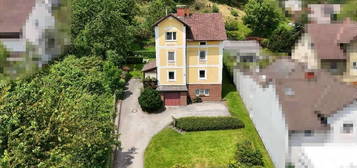 Villa in Leonding an der Stadtgrenze zu Linz