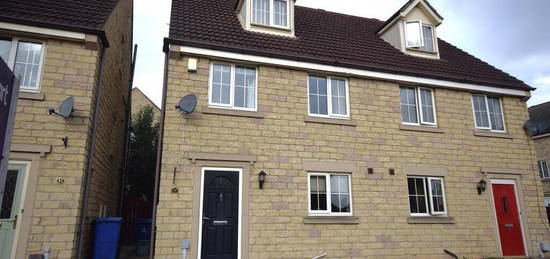 3 bedroom semi-detached house