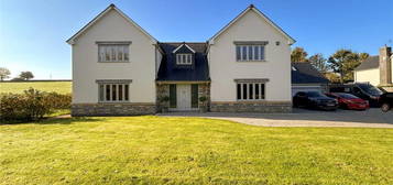 5 bedroom detached house to rent