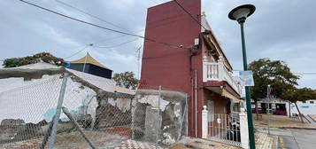 Casa en calle Escritor Ferredon Martínez, El Candado - El Palo, Málaga