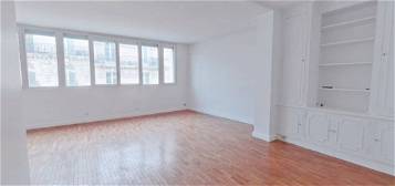 Appartement T3 à louer - Ternes - 89 m² - 2940 €