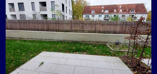 Achtung – nur mit Wohnberechtigungsschein: Sanierte 3 Zimmer + Terrasse, Einbauküche, Tageslichtbad