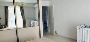 Zona CENTRALA inchiriez apartament 2 camere pe Blv Unirii