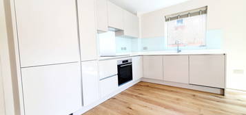 3 bed flat to rent