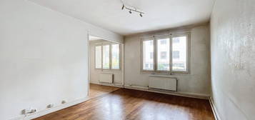 T4 de 84m2 à rénover - rue Greuze - Villeurbanne