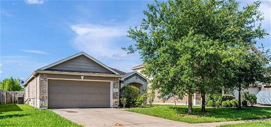 13112 Trail Manor Dr, Pearland, TX 77584
