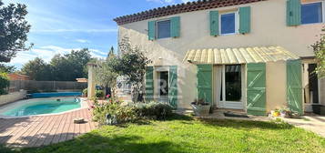 A VENDRE 84240 PEYPIN D'AIGUES MAISON DE TYPE 4 PIECES D'ENVIRON 109M² AVEC JARDIN, GARAGE ET PISCINE