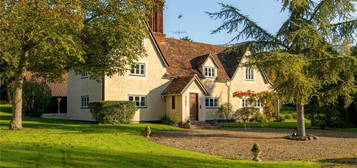 7 bed detached house for sale