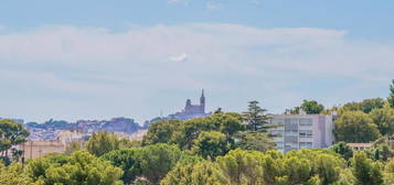 Appartement 4 pièces de 87 m2 en vente à Marseille avec balcon et cave - Idéal pour familles