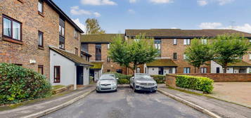 Flat for sale in Talman Grove, Stanmore HA7