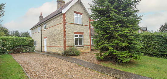 3 bed semi-detached house for sale