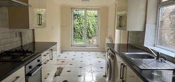 3 bedroom terraced house to rent