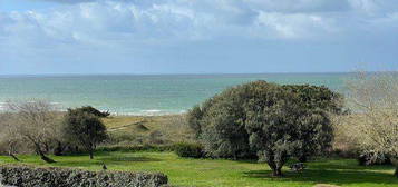 Duplex 3 pieces magnifique vue mer plage a 200 metres parking box presqu’île de rhuys golfe du morbihan 56 sarzeau