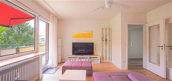 Charmante 2 Zimmer Wohnung,2 Balkone, Garage, komplett möbliert inkl. Einbauküche in Ratingen Mitte!