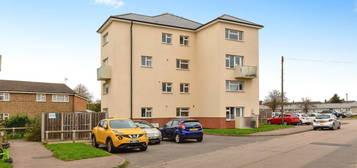 Flat for sale in Winston Crescent, Biggleswade SG18