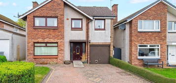 4 bed detached house for sale