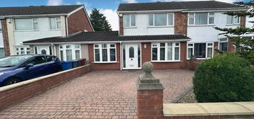 3 bed semi-detached house for sale