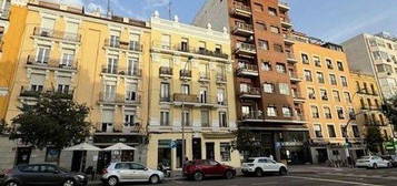 Piso en calle De Bravo Murillo, Nuevos Ministerios - Ríos Rosas, Madrid