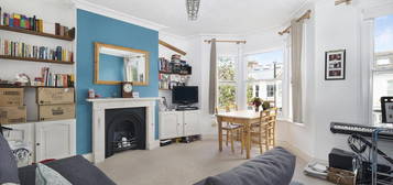 Flat to rent in Victory Road, Wimbledon SW19