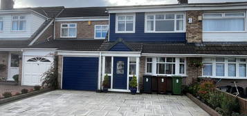 3 bed semi-detached house for sale