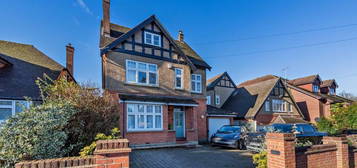 6 bedroom terraced house