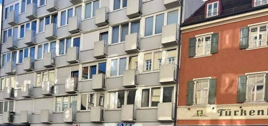 frisch renoviertes Apartment, teilmöbliert!