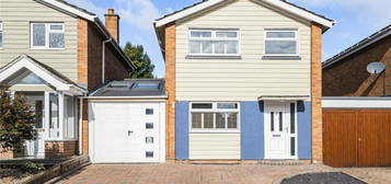 3 bedroom link detached house