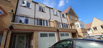 6 bedroom terraced house