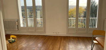 Appartement Orsay proche rer Le guichet