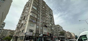 NATO CADDESİ'NDE SATILIK 3+1 DAİRE