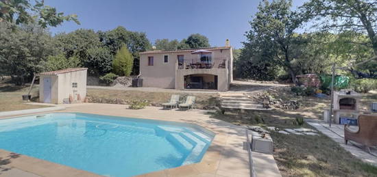 VILLA T4  PISCINE SUR 2485 M²