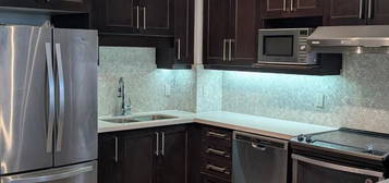 C105 - 38 CEDARLAND DRIVE, Markham (Unionville), Ontario